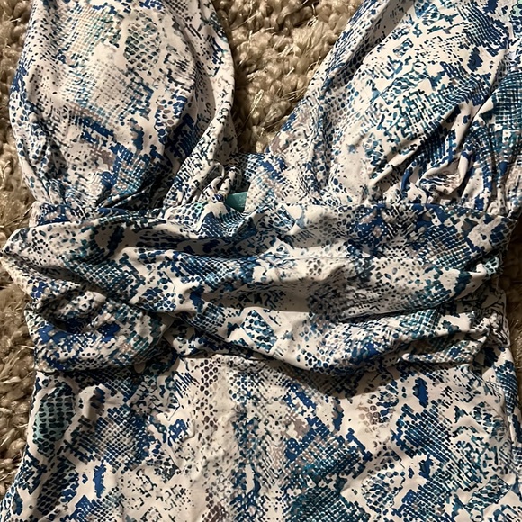 NWT *Beautiful Suit* Melissa Odabash Swimsuit Python Blue - Picture 4 of 7
